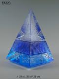 Голубая пирамидка